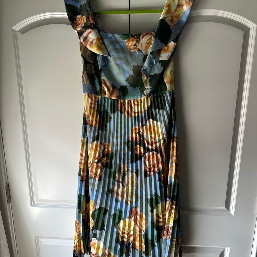 Floral Pleated Dress - Multicolor